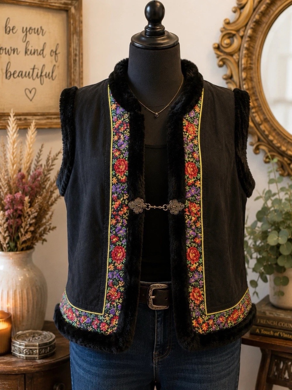 Victor Costa Occasion black velvet vest